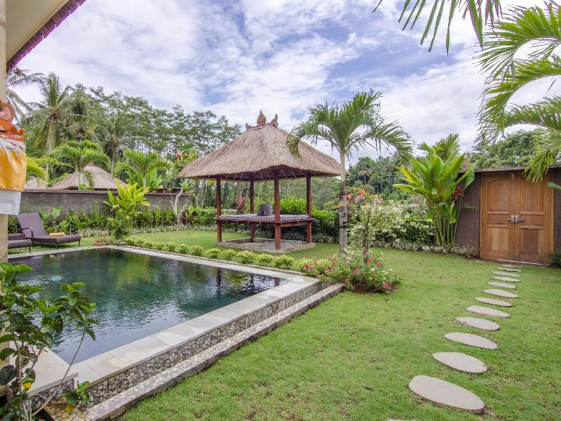 Bhanuswari Resort & Spa - Havuz