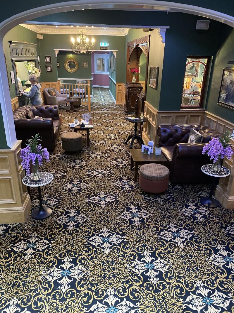 Stone House Hotel A Bespoke Hotel - Lobi