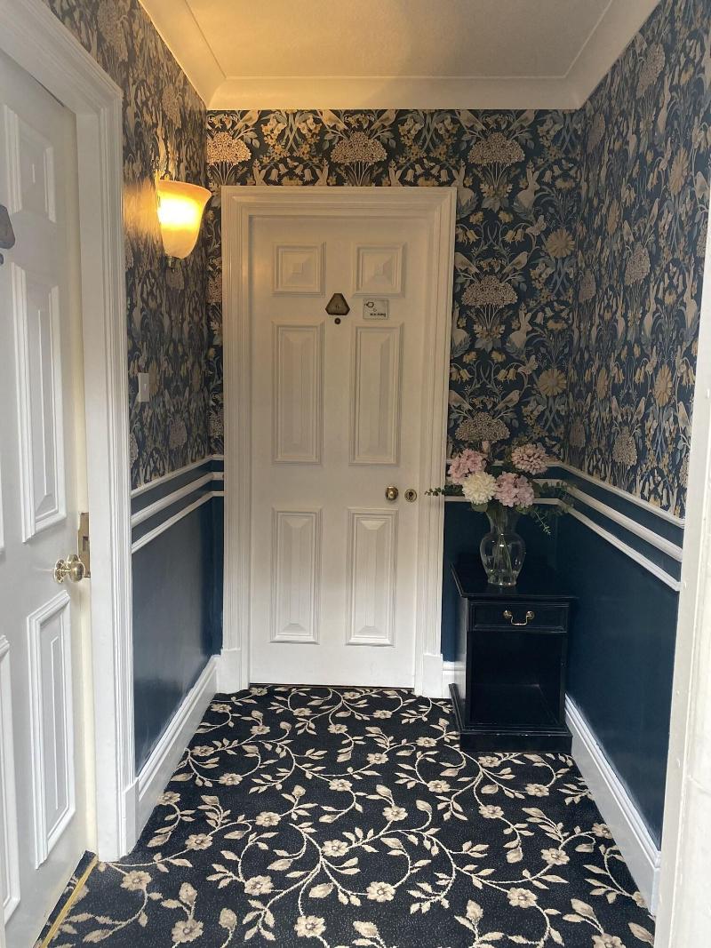 Stone House Hotel A Bespoke Hotel - Lobi