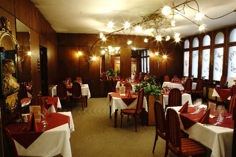 Hotel Benczúr - Genel