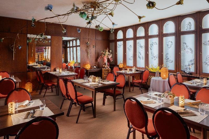 Hotel Benczúr - Genel