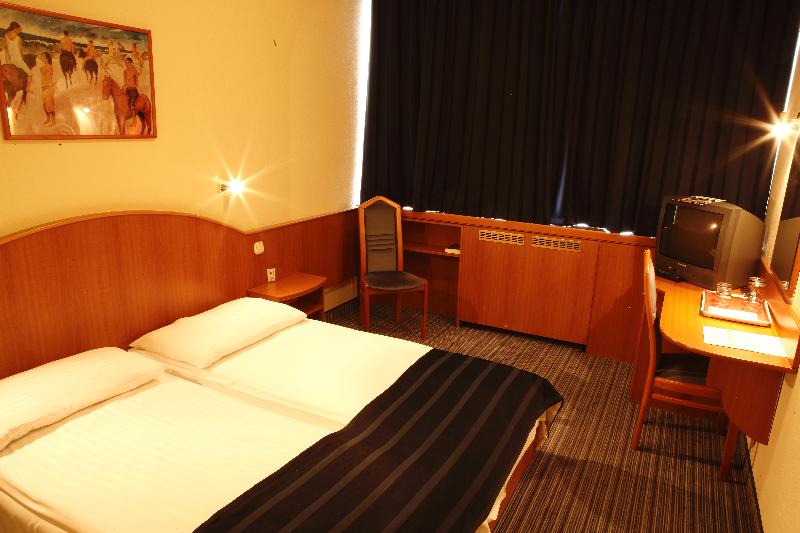 Hotel Benczúr - Oda