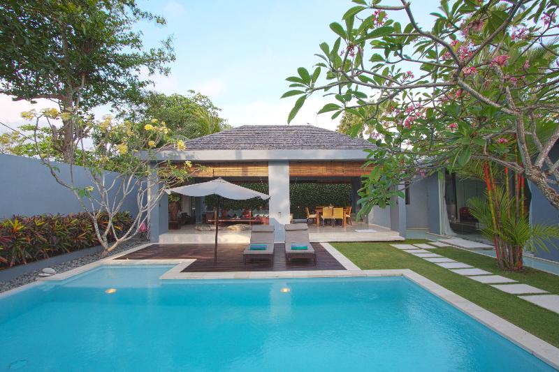 Kembali Villas - Havuz