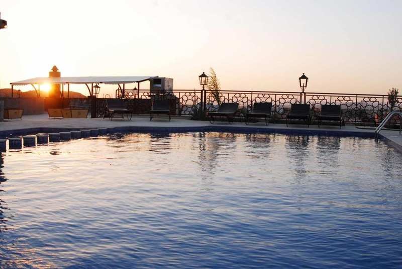 Imperial Plaza - Teras