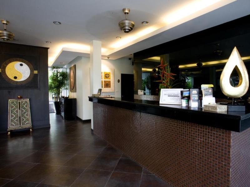 Palm Grove Resort - Lobi