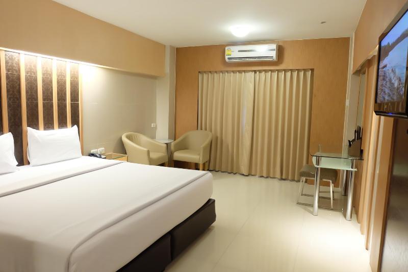 Golden City Rayong Hotel - Oda