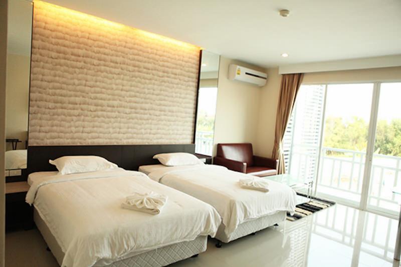Golden City Rayong Hotel - Oda