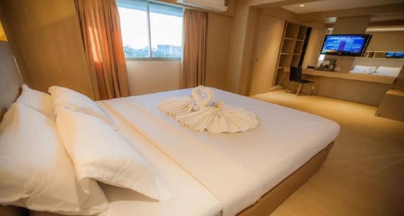 Golden City Rayong Hotel - Oda