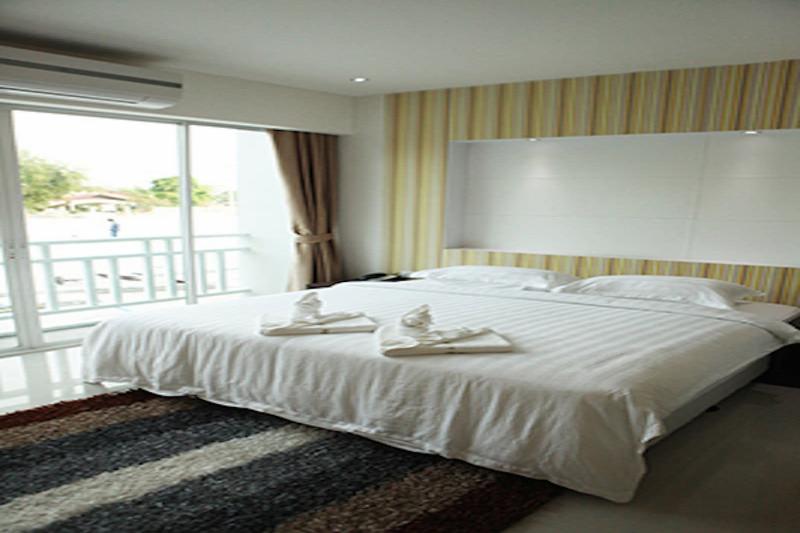 Golden City Rayong Hotel - Oda