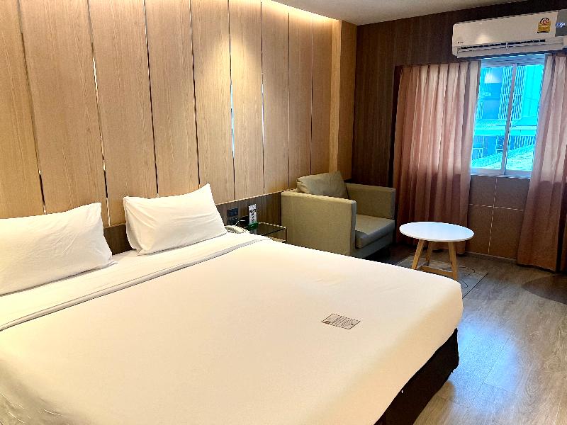 Golden City Rayong Hotel - Oda
