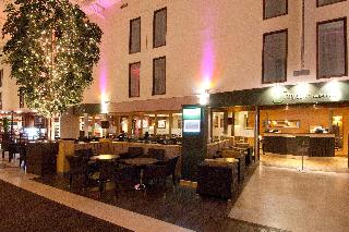 Premier Inn LON Heathrow Airport T2 & T3 (Bath Rd) fotoÄŸrafÄ±