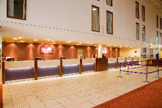Premier Inn LON Heathrow Airport T2 & T3 (Bath Rd) fotoÄŸrafÄ±