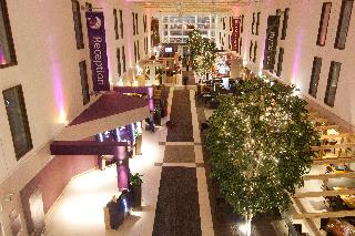 Premier Inn LON Heathrow Airport T2 & T3 (Bath Rd) fotoÄŸrafÄ±