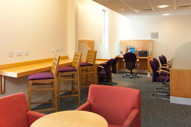 Premier Inn LON Heathrow Airport T2 & T3 (Bath Rd) - Restoran