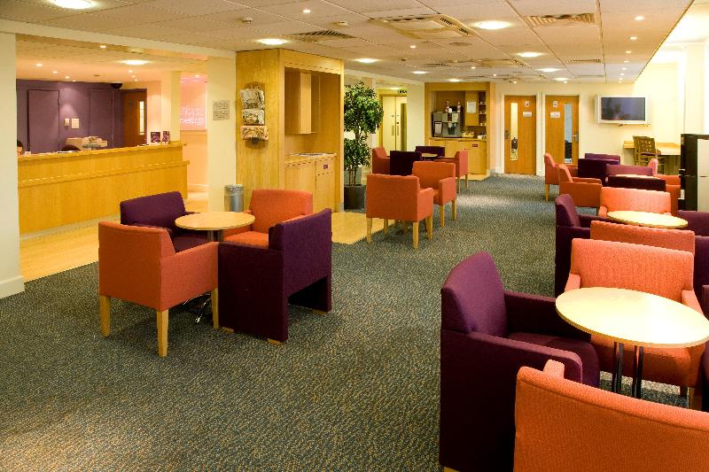 Premier Inn LON Heathrow Airport T2 & T3 (Bath Rd) - Restoran