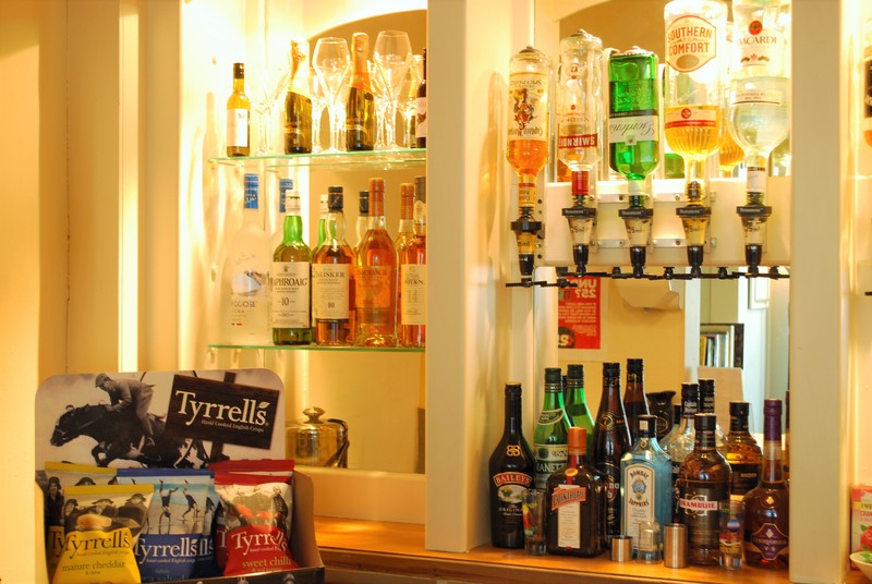 Rennie Mackintosh Station - Bar