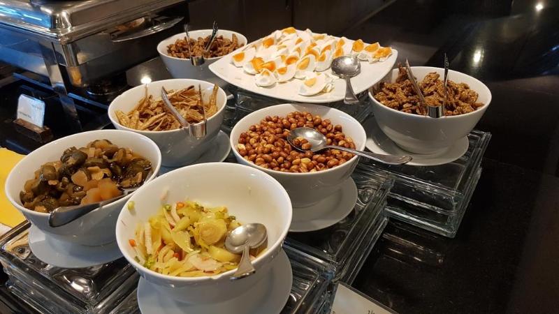 Tara Mantra Cha Am - Restoran