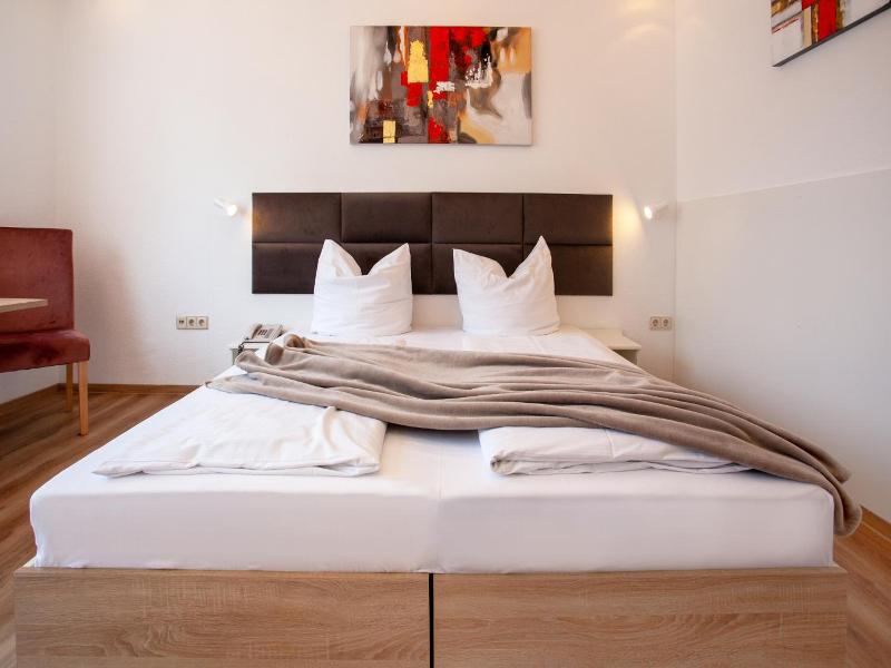 Relax Hotel Stuttgart - Genel