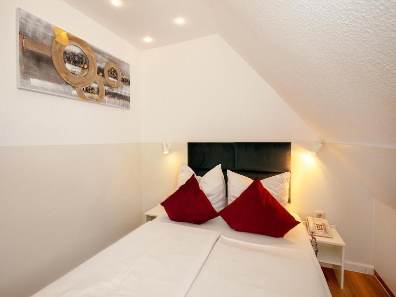 Relax Hotel Stuttgart - Genel