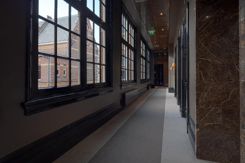 College Hotel Amsterdam, Autograph Collection - Lobi