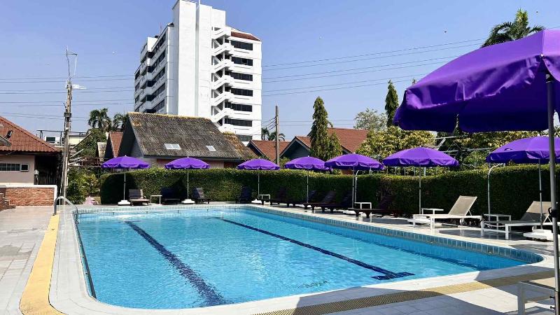 Bangkok Rama Hotel - Havuz