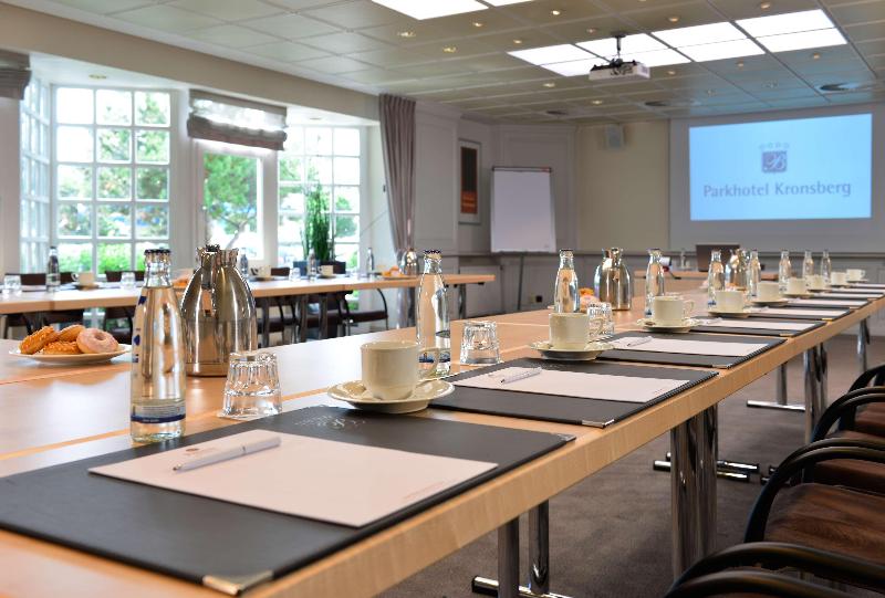 Best Western Premier Parkhotel Kronsberg - Toplantı