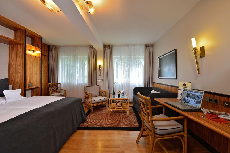Best Western Premier Parkhotel Kronsberg - Oda