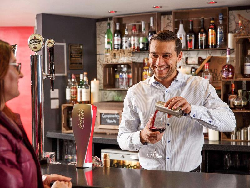 Ibis London Luton Airport - Bar