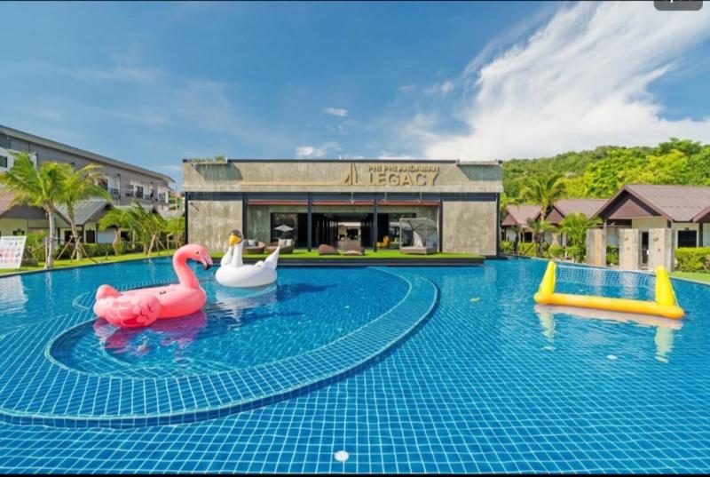 Phi Phi Andaman Legacy Resort - Havuz