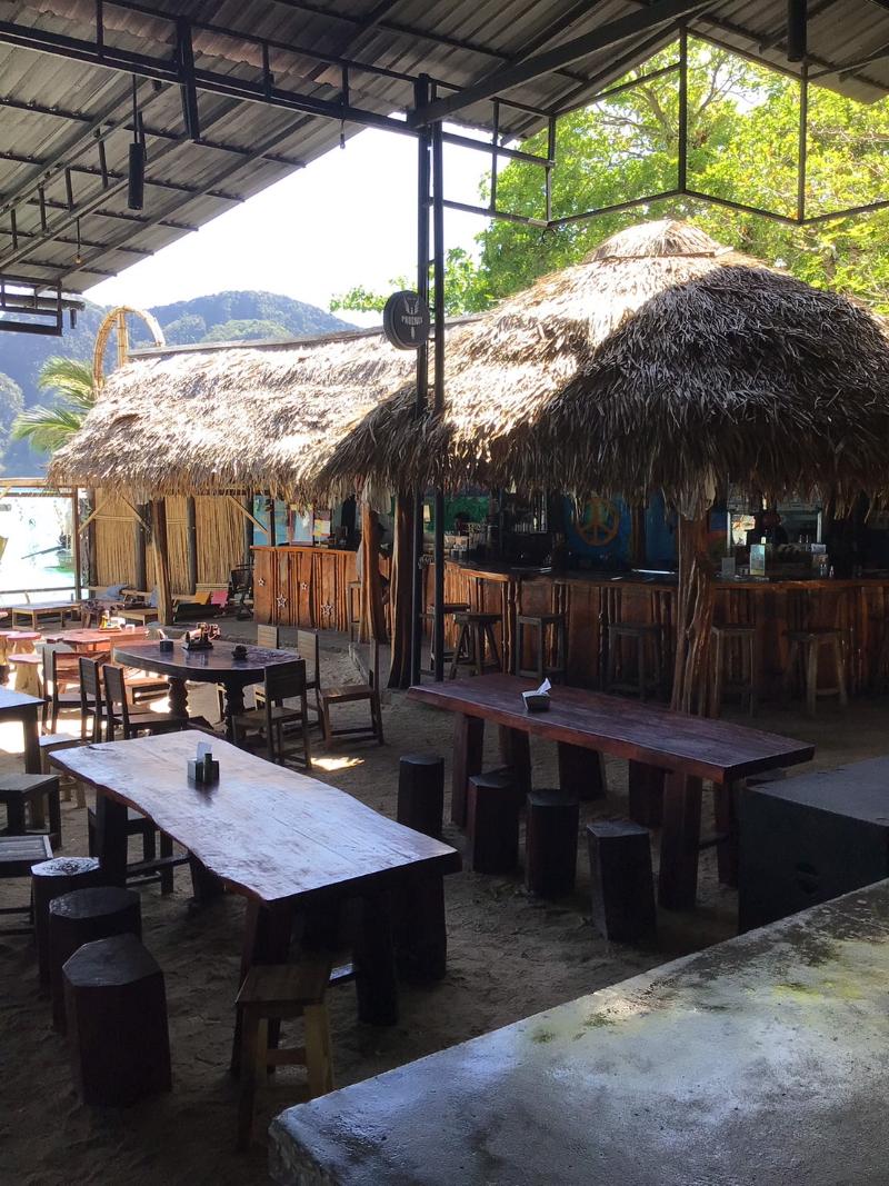 Phi Phi Andaman Legacy Resort - Restoran