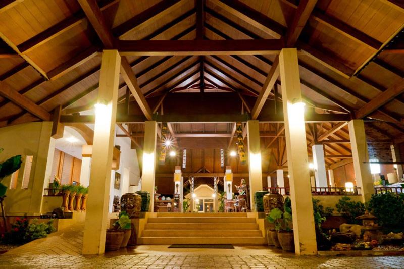 Teak Garden Spa Resort Chiang Rai - Lobi