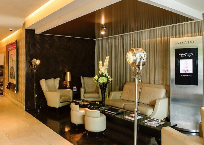 The Vincent Hotel - Lobi