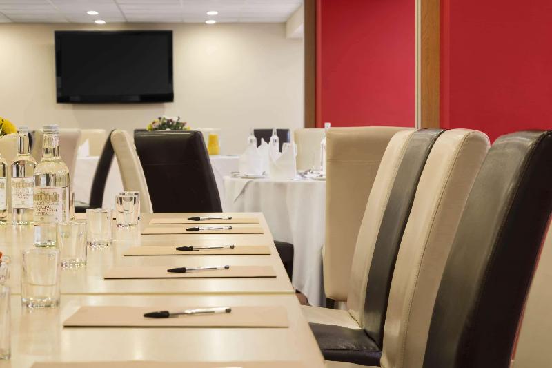 Ramada Hounslow - Heathrow East - Toplantı
