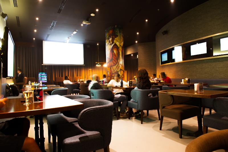 Grandeur - Bar