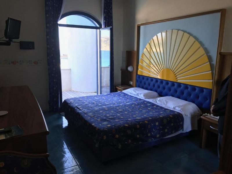 Sporting Baia Hotel - Oda