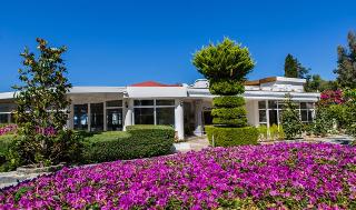 Golden Beach Resort &Spa