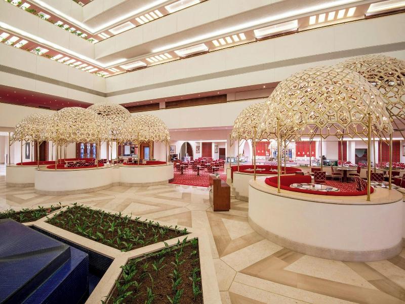 Sheraton Grand Doha Resort & Convention Hotel - Bar
