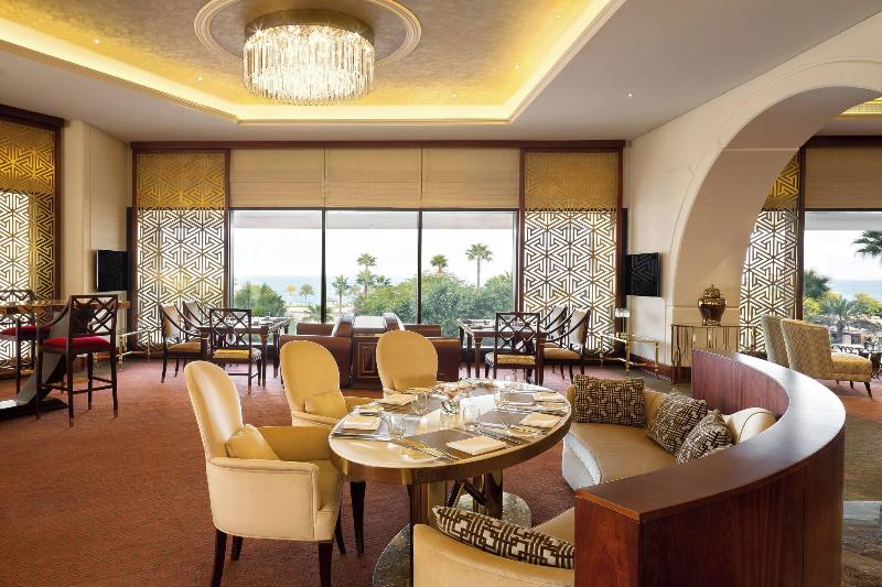 Sheraton Grand Doha Resort & Convention Hotel - Lobi
