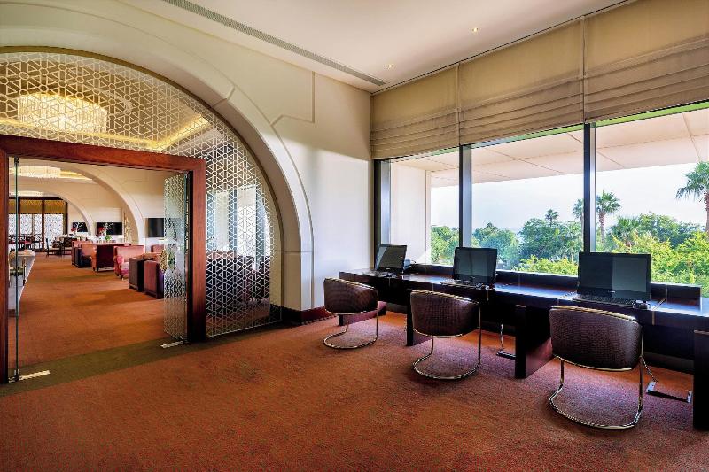 Sheraton Grand Doha Resort & Convention Hotel - Lobi