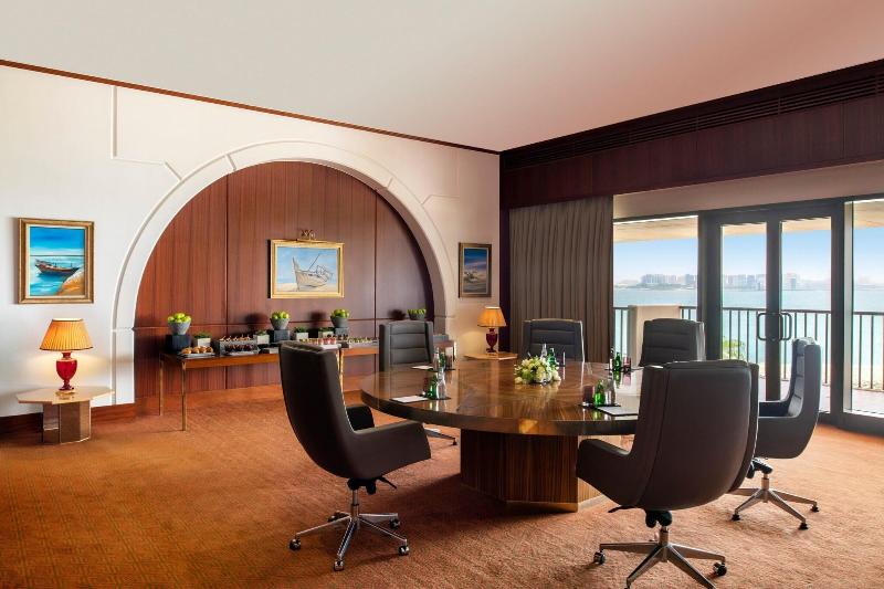 Sheraton Grand Doha Resort & Convention Hotel - Toplantı