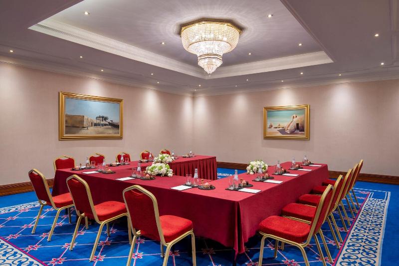 Sheraton Grand Doha Resort & Convention Hotel - Toplantı