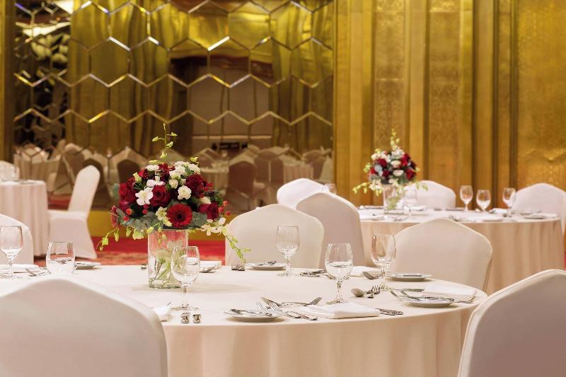 Sheraton Grand Doha Resort & Convention Hotel - Toplantı