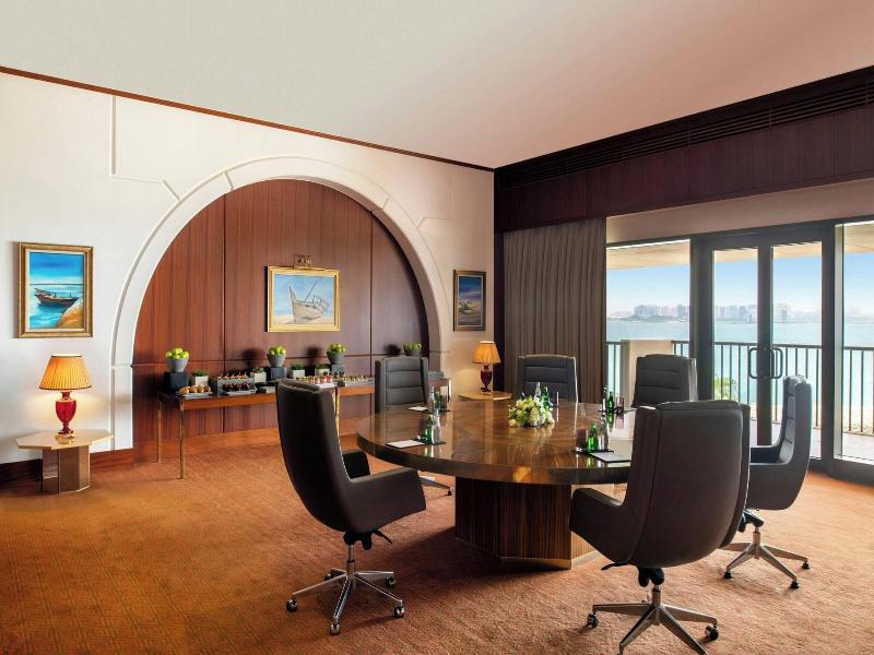 Sheraton Grand Doha Resort & Convention Hotel - Toplantı