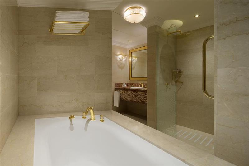Sheraton Grand Doha Resort & Convention Hotel - Genel