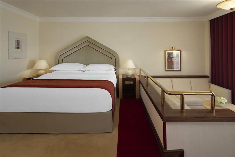Sheraton Grand Doha Resort & Convention Hotel - Genel
