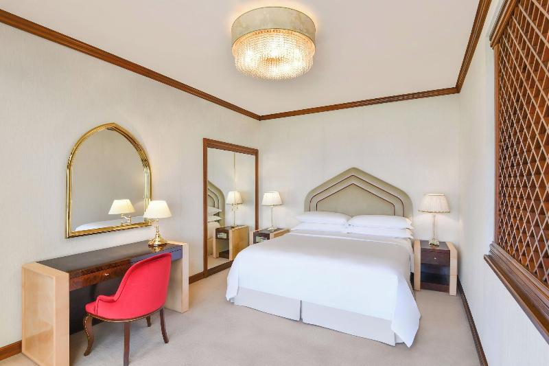 Sheraton Grand Doha Resort & Convention Hotel - Oda