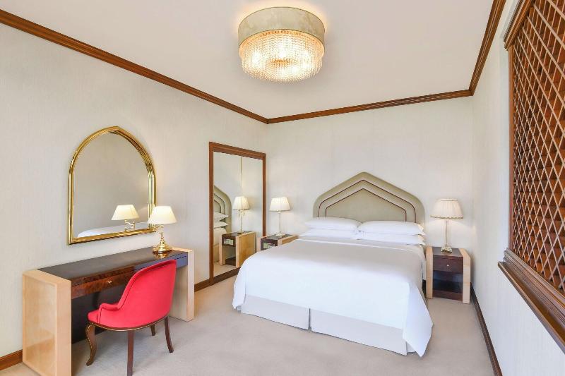 Sheraton Grand Doha Resort & Convention Hotel - Oda