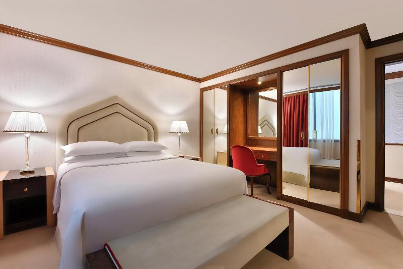 Sheraton Grand Doha Resort & Convention Hotel - Oda
