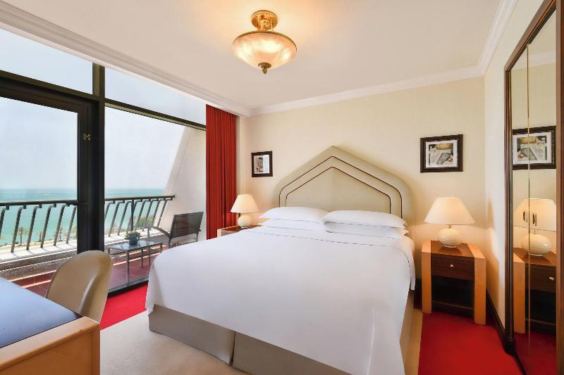 Sheraton Grand Doha Resort & Convention Hotel - Oda