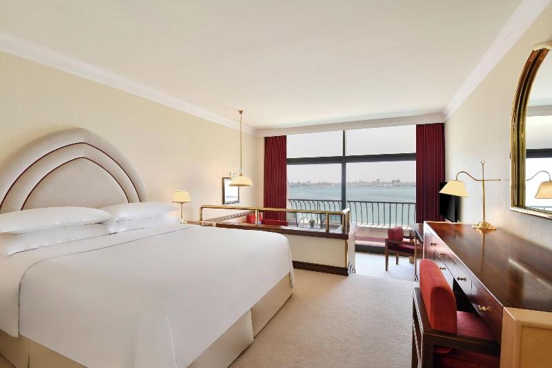 Sheraton Grand Doha Resort & Convention Hotel - Oda